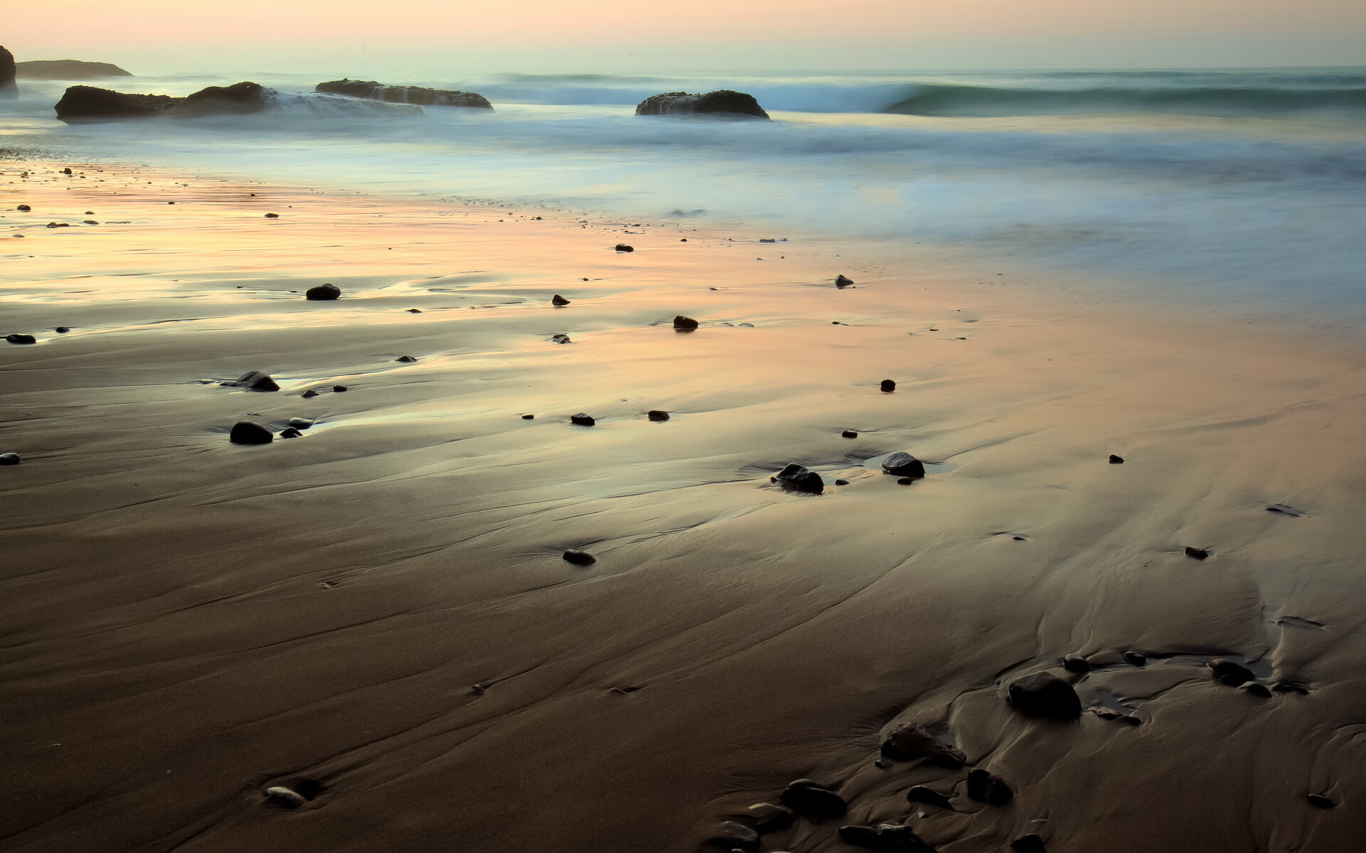 AYX体育-西班牙后防线零失球晋级淘汰赛，西班牙防守