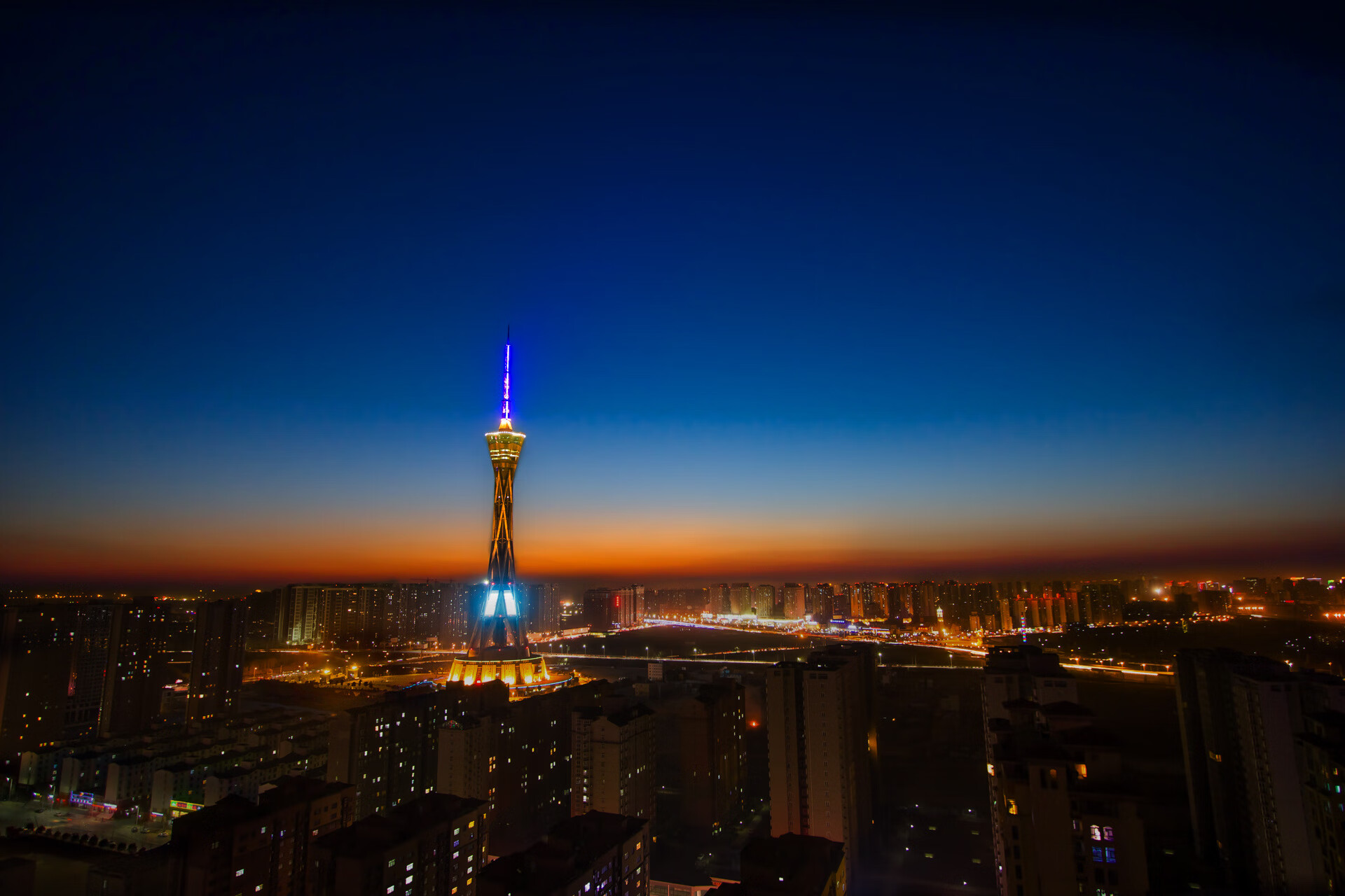 爱游戏-巴塞罗那翻盘成功，豪取胜利晋级，巴塞罗那比赛视频