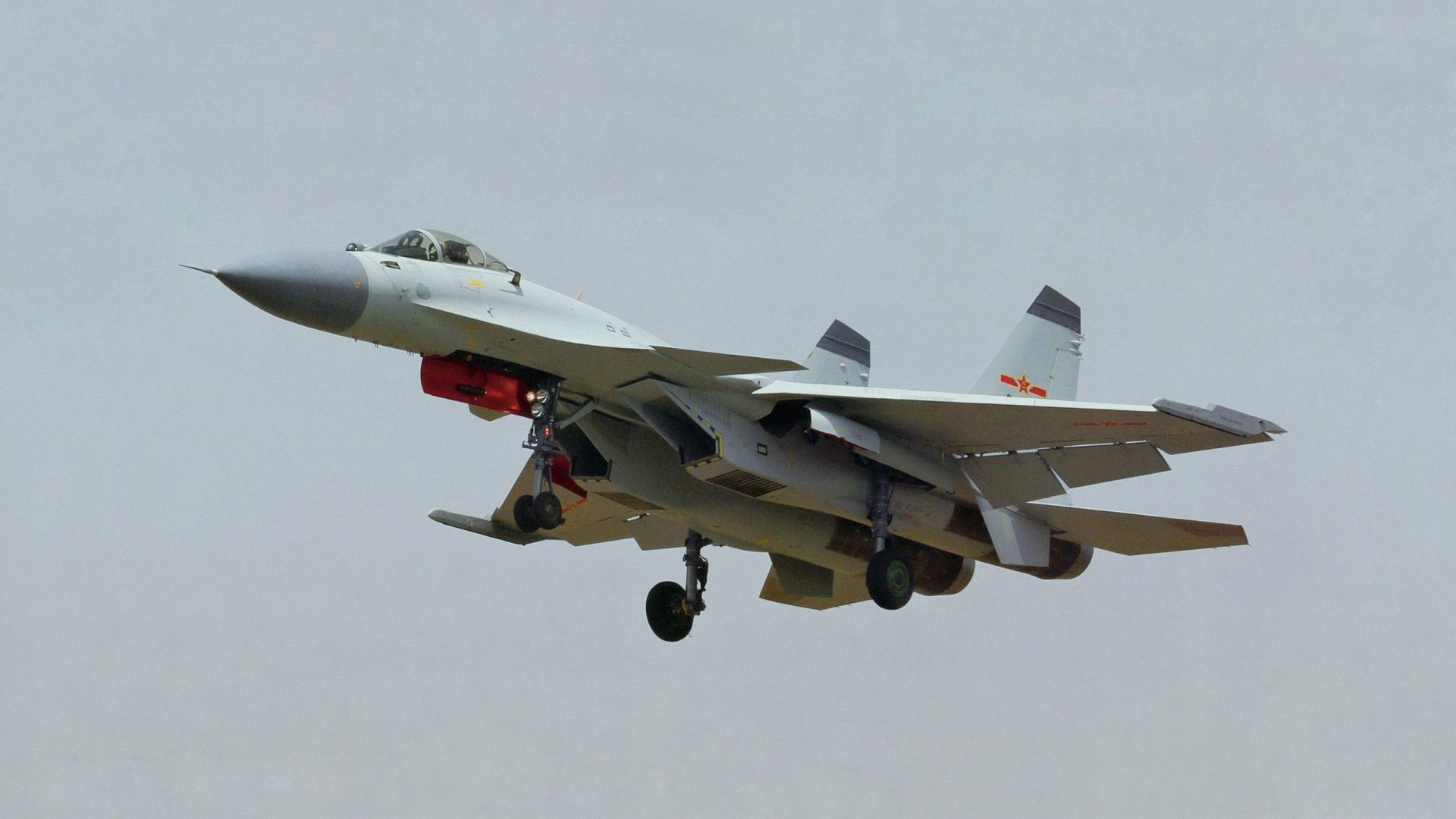 国家队首度启用战术手环追踪比赛中跑动与心率,战术手环怎么编